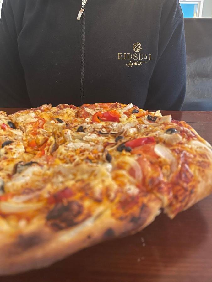 Eidsdal Hotel & Restaurant מראה חיצוני תמונה